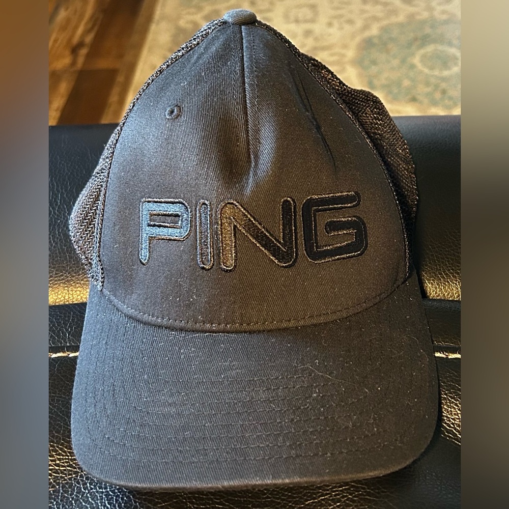 Ping Black Embroidered Logo snap back Hat 
One Ten Flexfit